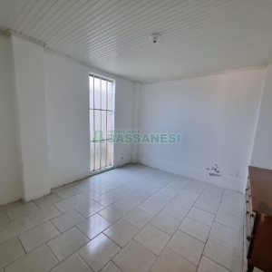 Casa com 60m², 2 dormitórios, no bairro Rio Branco em Caxias do Sul para Alugar