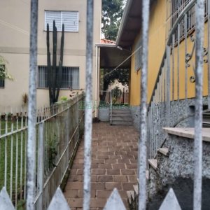 Casa, 4 dormitórios, 1 vaga, no bairro Rio Branco em Caxias do Sul para Comprar