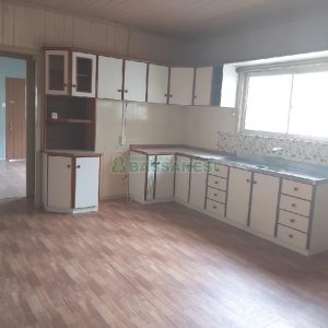 Casa, 4 dormitórios, 1 vaga, no bairro Rio Branco em Caxias do Sul para Comprar