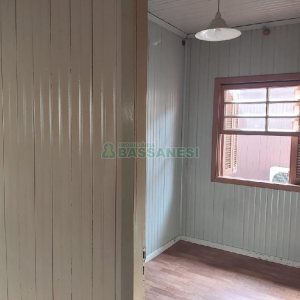 Casa, 4 dormitórios, 1 vaga, no bairro Rio Branco em Caxias do Sul para Comprar