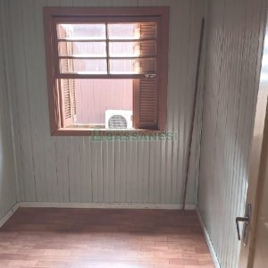 Casa, 4 dormitórios, 1 vaga, no bairro Rio Branco em Caxias do Sul para Comprar