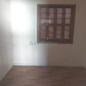 Casa, 4 dormitórios, 1 vaga, no bairro Rio Branco em Caxias do Sul para Comprar