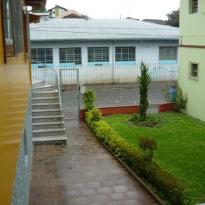 Casa, 4 dormitórios, 1 vaga, no bairro Rio Branco em Caxias do Sul para Comprar
