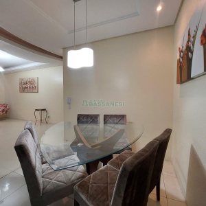 Apto Mobiliado com 112m², 3 dormitórios, 1 vaga, no bairro Sagrada Família em Caxias do Sul para Alugar