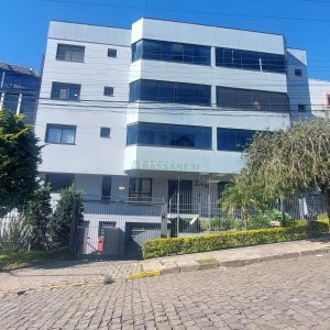 Apto Mobiliado com 112m², 3 dormitórios, 1 vaga, no bairro Sagrada Família em Caxias do Sul para Alugar