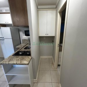 Apto Mobiliado com 34m², 1 dormitório, 1 vaga, no bairro São Pelegrino em Caxias do Sul para Alugar