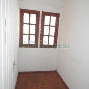 Sala com 140m², no bairro Centro em Caxias do Sul para Comprar