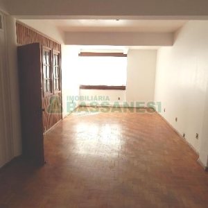 Sala com 140m², no bairro Centro em Caxias do Sul para Comprar