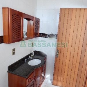 Sala com 140m², no bairro Centro em Caxias do Sul para Comprar