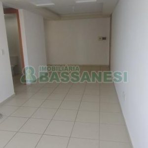 Apartamento com 63m², 2 dormitórios, 1 vaga, no bairro Madureira em Caxias do Sul para Comprar
