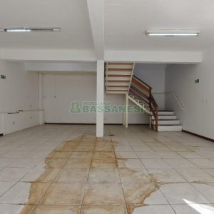 Loja com 117m², no bairro Centro em Caxias do Sul para Alugar