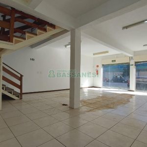 Loja com 117m², no bairro Centro em Caxias do Sul para Alugar