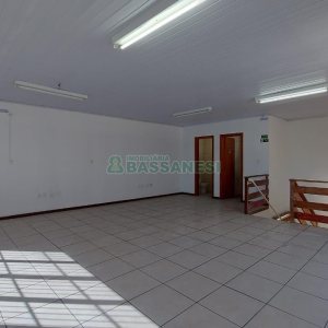 Loja com 117m², no bairro Centro em Caxias do Sul para Alugar