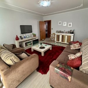 Apartamento com 124m², 3 dormitórios, 1 vaga, no bairro Rio Branco em Caxias do Sul para Comprar