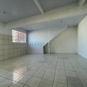 Loja com 80m², no bairro São Leopoldo em Caxias do Sul para Alugar