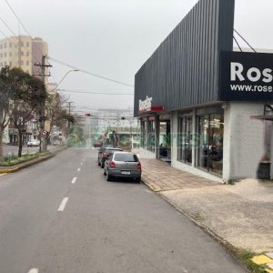 Sala com 150m², 1 vaga, no bairro Lourdes em Caxias do Sul para Alugar