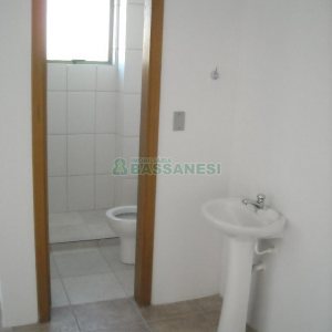 Sala com 150m², 1 vaga, no bairro Lourdes em Caxias do Sul para Alugar