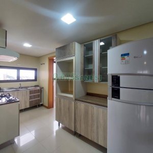 Apto Mobiliado com 92m², 2 dormitórios, 2 vagas, no bairro Centro em Caxias do Sul para Comprar