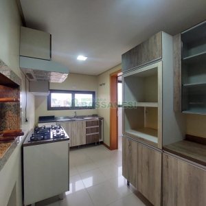 Apto Mobiliado com 92m², 2 dormitórios, 2 vagas, no bairro Centro em Caxias do Sul para Comprar