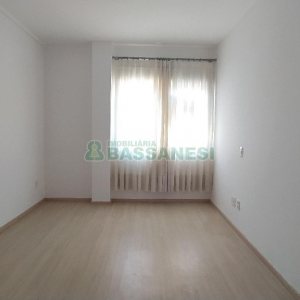 Apto Mobiliado com 55m², 1 dormitório, 1 vaga, no bairro Lourdes em Caxias do Sul para Alugar