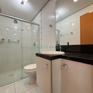 Apto Mobiliado com 55m², 1 dormitório, 2 vagas, no bairro Lourdes em Caxias do Sul para Alugar