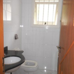 Casa com 250m², 3 dormitórios, 2 vagas, no bairro Petrópolis em Caxias do Sul para Alugar