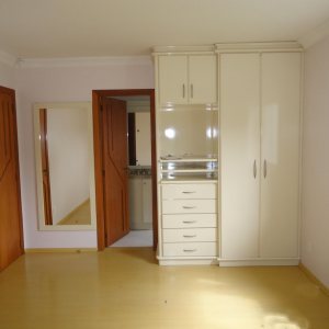 Casa com 250m², 3 dormitórios, 2 vagas, no bairro Petrópolis em Caxias do Sul para Alugar
