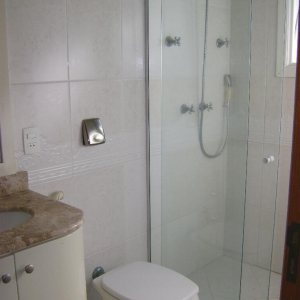 Casa com 250m², 3 dormitórios, 2 vagas, no bairro Petrópolis em Caxias do Sul para Alugar
