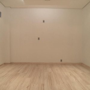 Sala com 160m², no bairro Centro em Caxias do Sul para Alugar