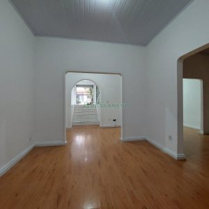 Loja com 150m², no bairro São Pelegrino em Caxias do Sul para Alugar