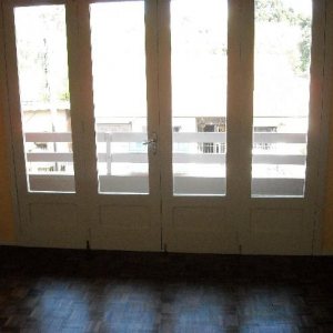 Casa com 150m², 3 dormitórios, 1 vaga, no bairro Rio Branco em Caxias do Sul para Alugar