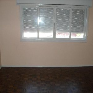 Casa com 150m², 3 dormitórios, 1 vaga, no bairro Rio Branco em Caxias do Sul para Alugar