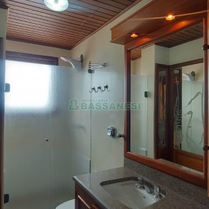 Apto Mobiliado com 140m², 3 dormitórios, 2 vagas, no bairro Lourdes em Caxias do Sul para Alugar