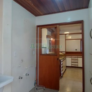 Apto Mobiliado com 140m², 3 dormitórios, 2 vagas, no bairro Lourdes em Caxias do Sul para Alugar