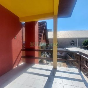 Casa Comercial com 220m², 3 dormitórios, 4 vagas, no bairro Cidade Nova em Caxias do Sul para Alugar