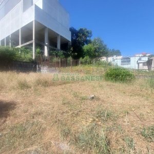Casa Comercial com 220m², 3 dormitórios, 4 vagas, no bairro Cidade Nova em Caxias do Sul para Alugar