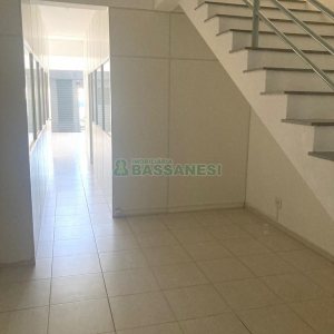 Loja com 149m², no bairro Pio X em Caxias do Sul para Alugar