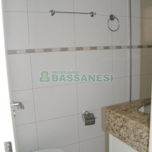 Apto Mobiliado com 40m², 1 dormitório, 1 vaga, no bairro São Pelegrino em Caxias do Sul para Comprar