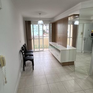 Apto Mobiliado com 34m², 1 dormitório, 1 vaga, no bairro São Pelegrino em Caxias do Sul para Alugar ou Comprar