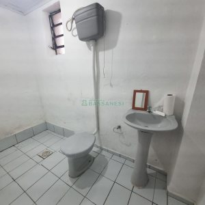Casa Comercial com 275m², 3 dormitórios, 2 vagas, no bairro Cinqüentenário em Caxias do Sul para Alugar