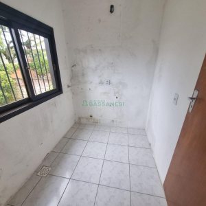 Casa Comercial com 275m², 3 dormitórios, 2 vagas, no bairro Cinqüentenário em Caxias do Sul para Alugar