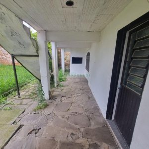 Casa Comercial com 275m², 3 dormitórios, 2 vagas, no bairro Cinqüentenário em Caxias do Sul para Alugar