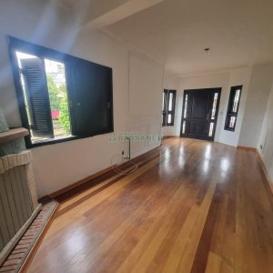 Casa Comercial com 275m², 3 dormitórios, 2 vagas, no bairro Cinqüentenário em Caxias do Sul para Alugar