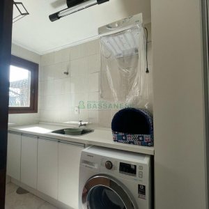 Apartamento com 74m², 2 dormitórios, 1 vaga, no bairro Madureira em Caxias do Sul para Comprar