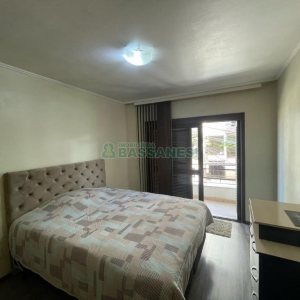 Apartamento com 74m², 2 dormitórios, 1 vaga, no bairro Madureira em Caxias do Sul para Comprar