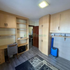 Apartamento com 74m², 2 dormitórios, 1 vaga, no bairro Madureira em Caxias do Sul para Comprar