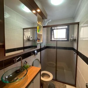 Apartamento com 74m², 2 dormitórios, 1 vaga, no bairro Madureira em Caxias do Sul para Comprar