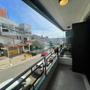 Apartamento com 74m², 2 dormitórios, 1 vaga, no bairro Madureira em Caxias do Sul para Comprar