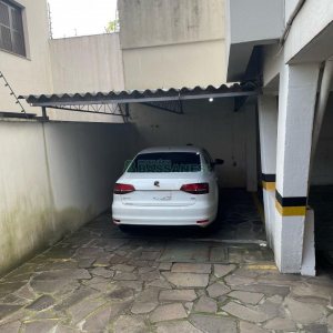 Apartamento com 74m², 2 dormitórios, 1 vaga, no bairro Madureira em Caxias do Sul para Comprar