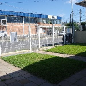 Casa com 157m², 3 dormitórios, 3 vagas, no bairro Santa Catarina em Caxias do Sul para Comprar